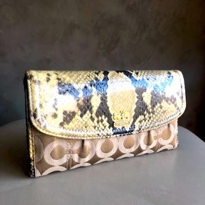 Coach Madison Op Art Sateen Checkbook Wallet